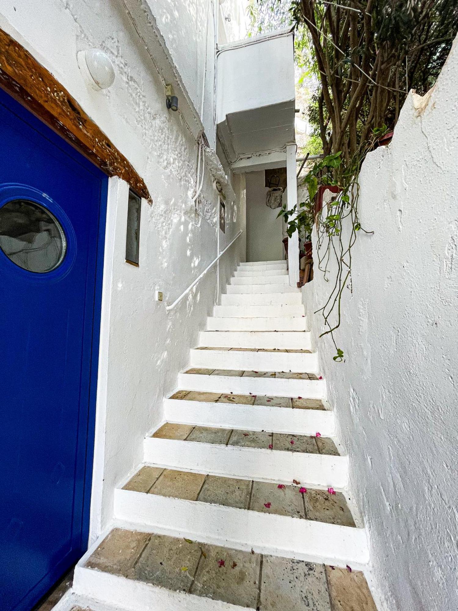 The Blue House Hotel Lutró Kültér fotó